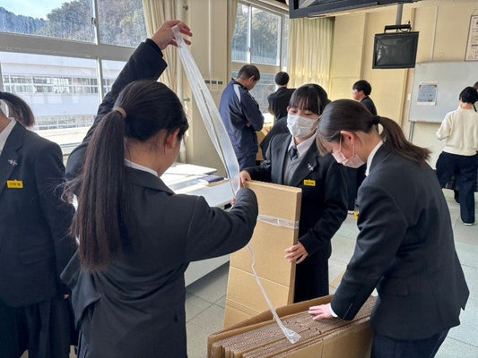 吉田中学校段ボールベッド講習